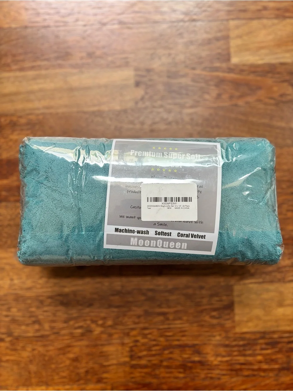 MOONQUEEN Ultra Soft Premium Washcloths, Face Towels Set - set of 24 - NEW